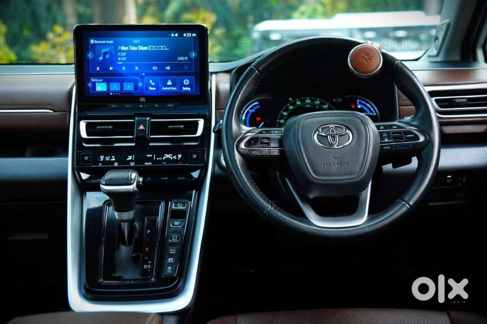 Toyota Innova Hycross 2.0 Zx Hybrid 7 Str, 2023, Petrol