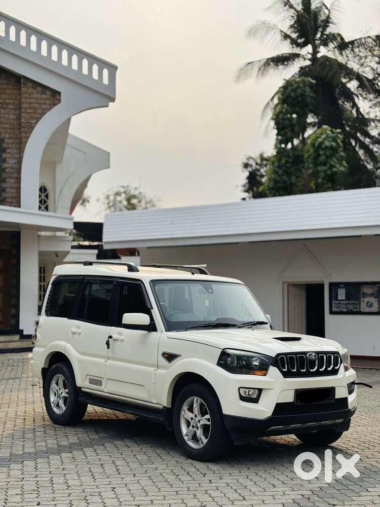 Mahindra Scorpio S10, 2016, Diesel