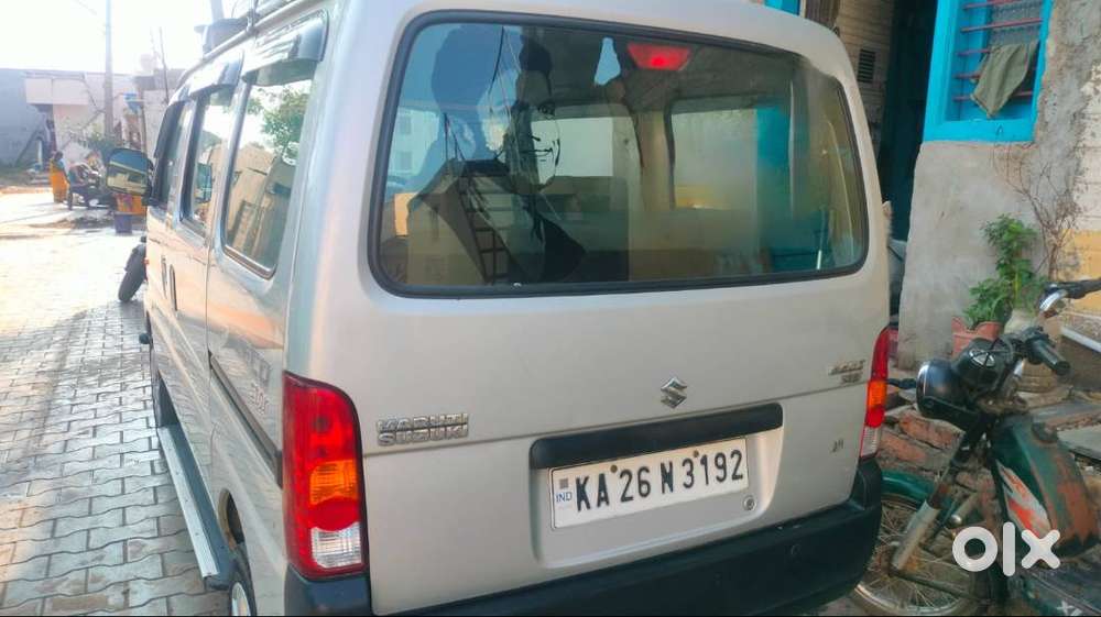 Good Condition Showroom In Car