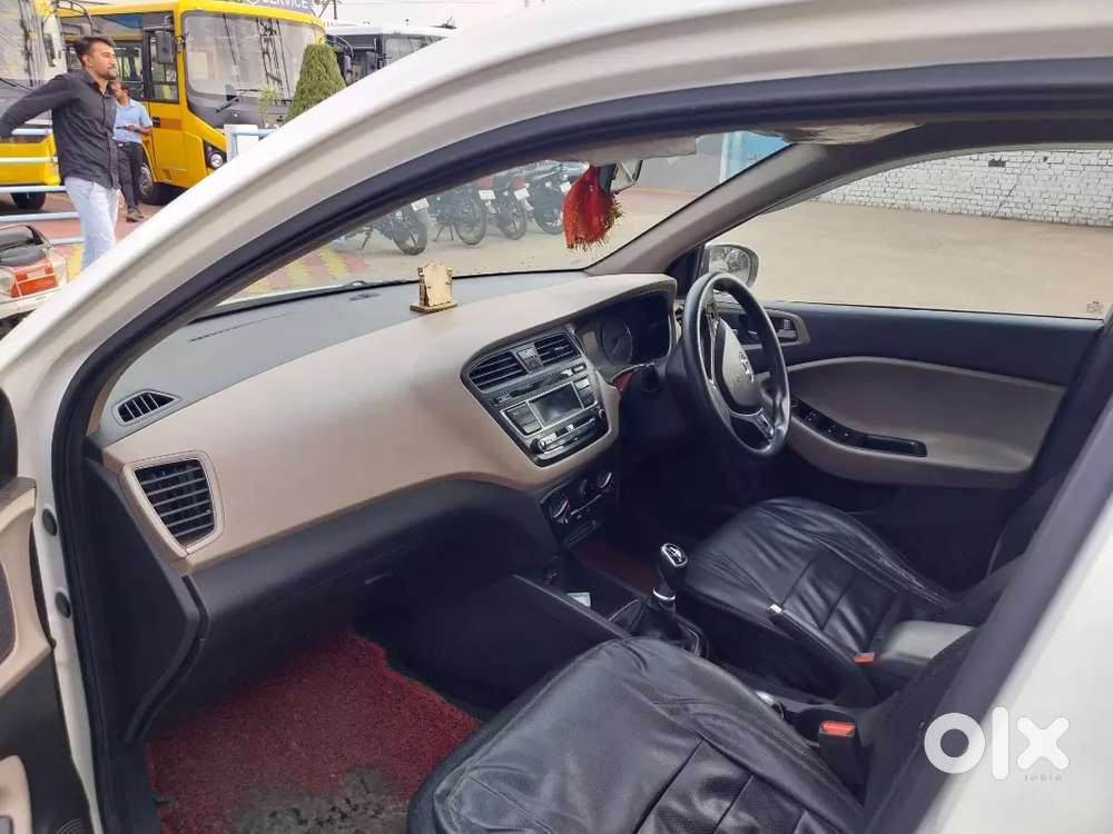 I20 Diesel Magna Sell Rs - 4 Lakh