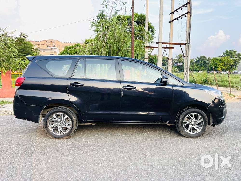 Toyota Innova Crysta 2.7 Gx Limited Edition At 7 Str, 2022, Diesel
