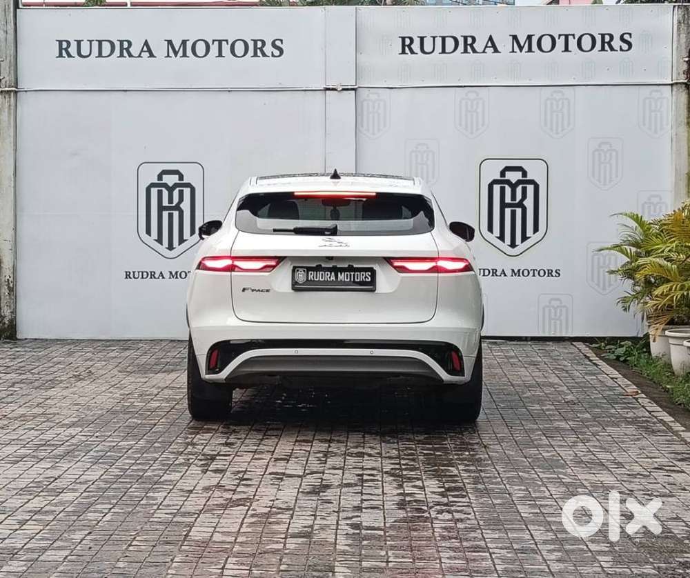 Jaguar F-pace 2.0 R Dynamic S, 2023, Petrol