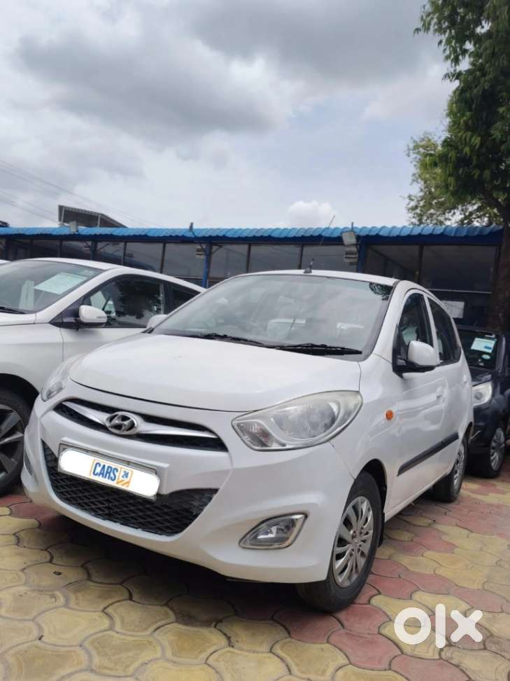 Hyundai I10 Sportz, 2014, Petrol