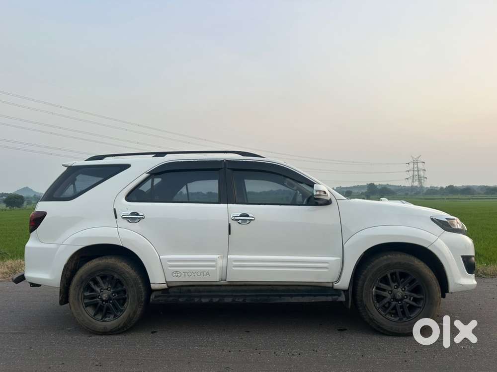 Toyota Fortuner 2013 Diesel Well Maintained