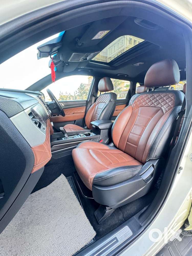 Mahindra Alturas G4 4wd At, 2019, Diesel