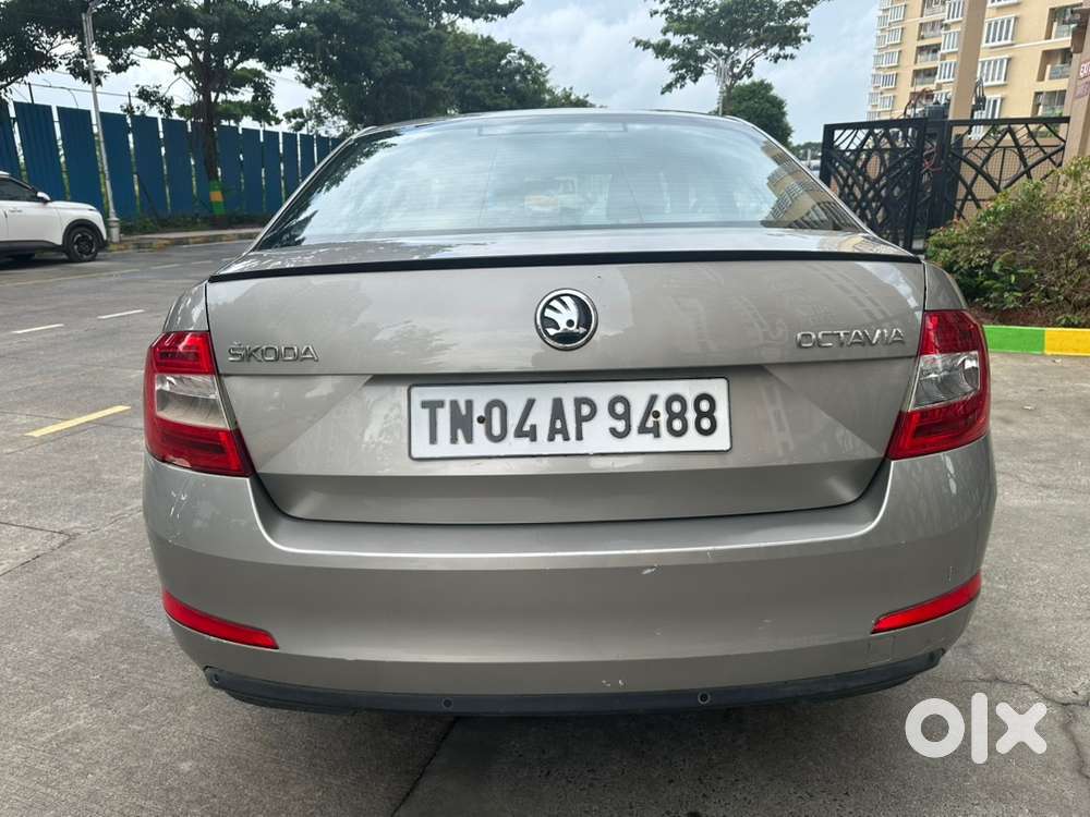 2015 Skoda Octavia Petrol Automatic Elegance, Sunroof, 2nd Own, 56k Km