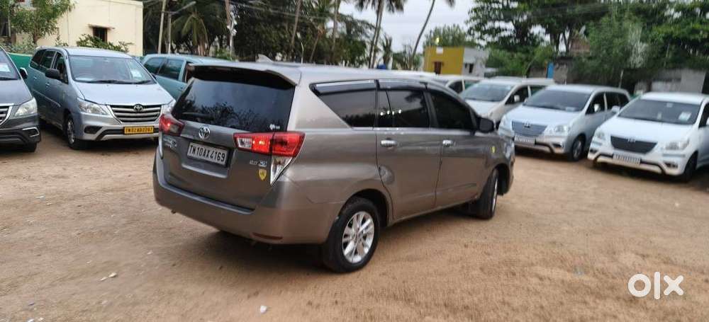 Toyota Innova Crysta 2.8z Automatic, 2016, Diesel