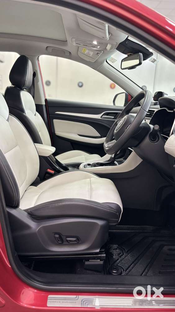 Mg Astor 1.5 Sharp(o) Cvt Ivory, 2024, Petrol