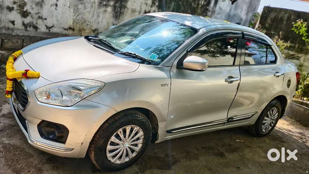 Maruti Suzuki Dzire 2017 Petrol 137201 Km Driven