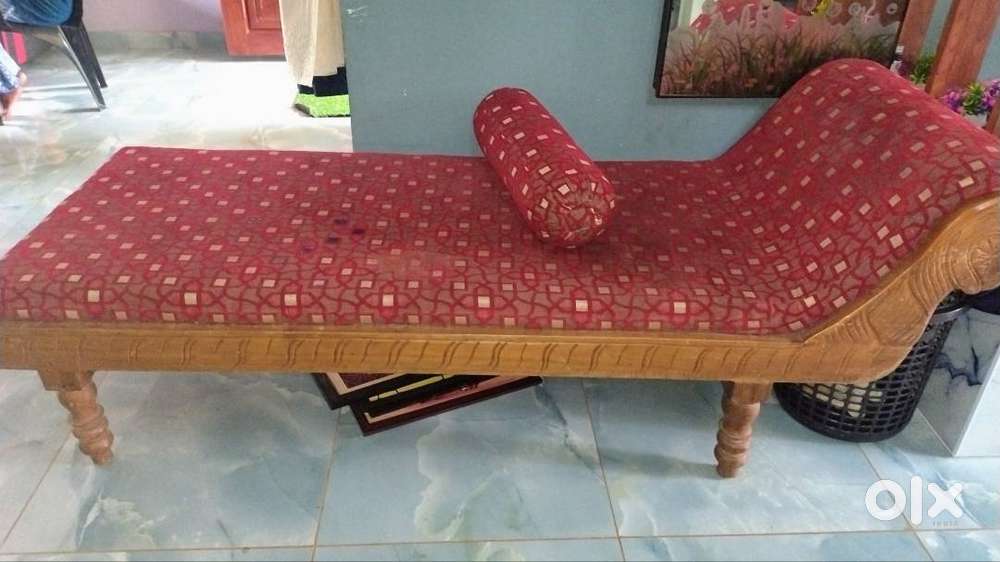 Divan cot available for sale at a reasonable price. Used condition.