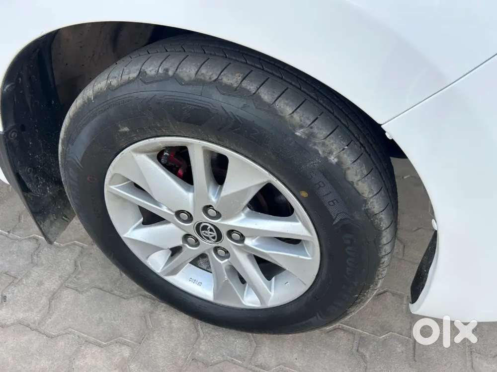 Toyota Innova Crysta 2019 Diesel Manual