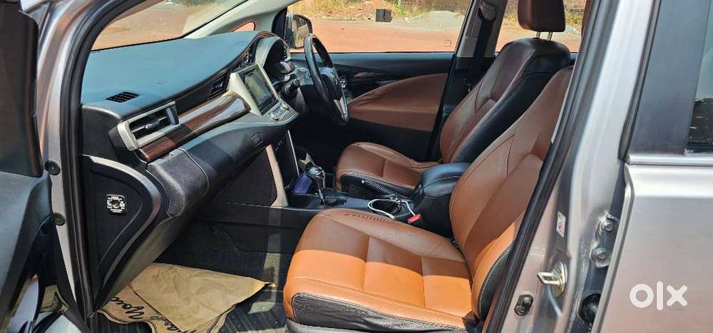 Toyota Innova Crysta 2.8z Automatic, 2017, Diesel