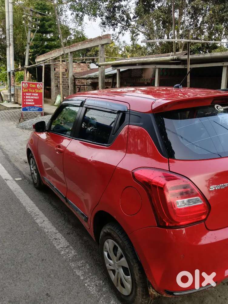 Maruti Suzuki Swift Vxi 2021