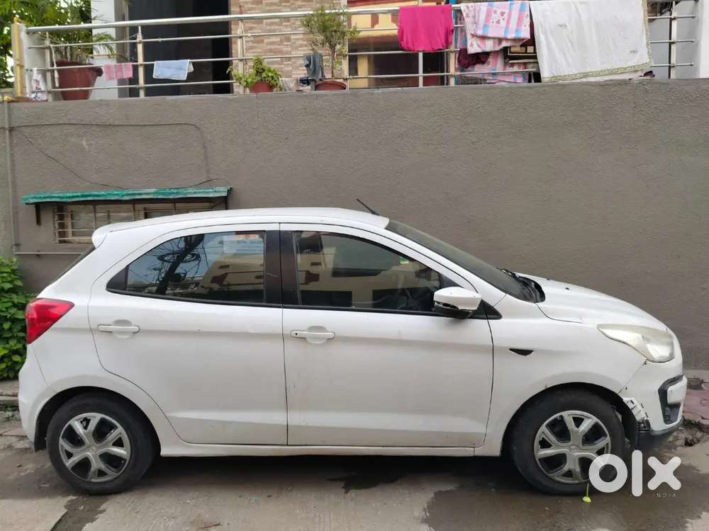Ford Figo Petrol 2017