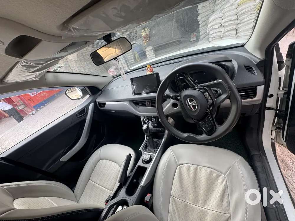 Tata Nexon 2023 Petrol 15800 Km Driven
