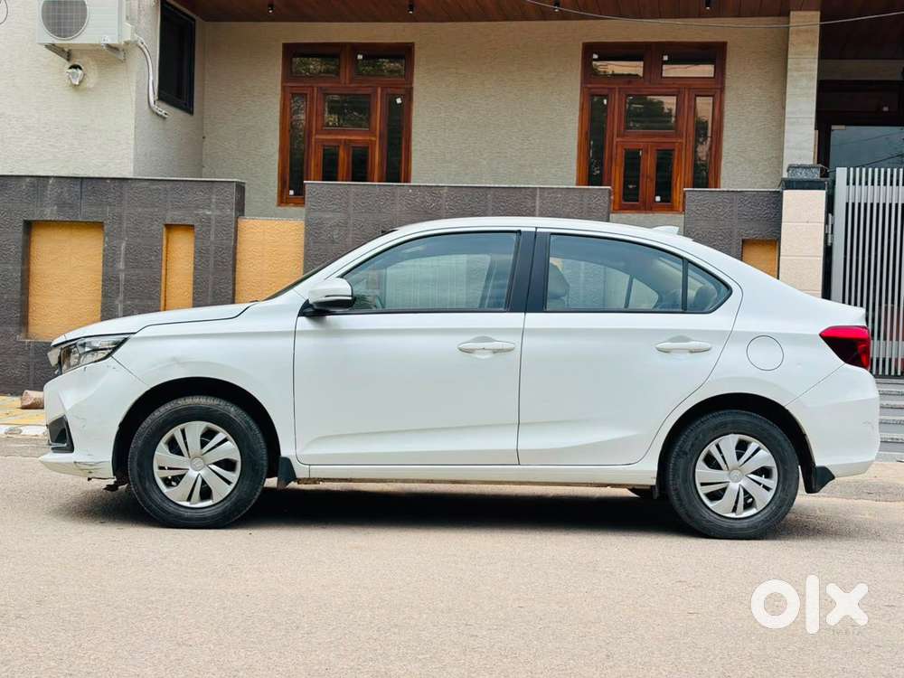 Honda Amaze, 2024, Petrol