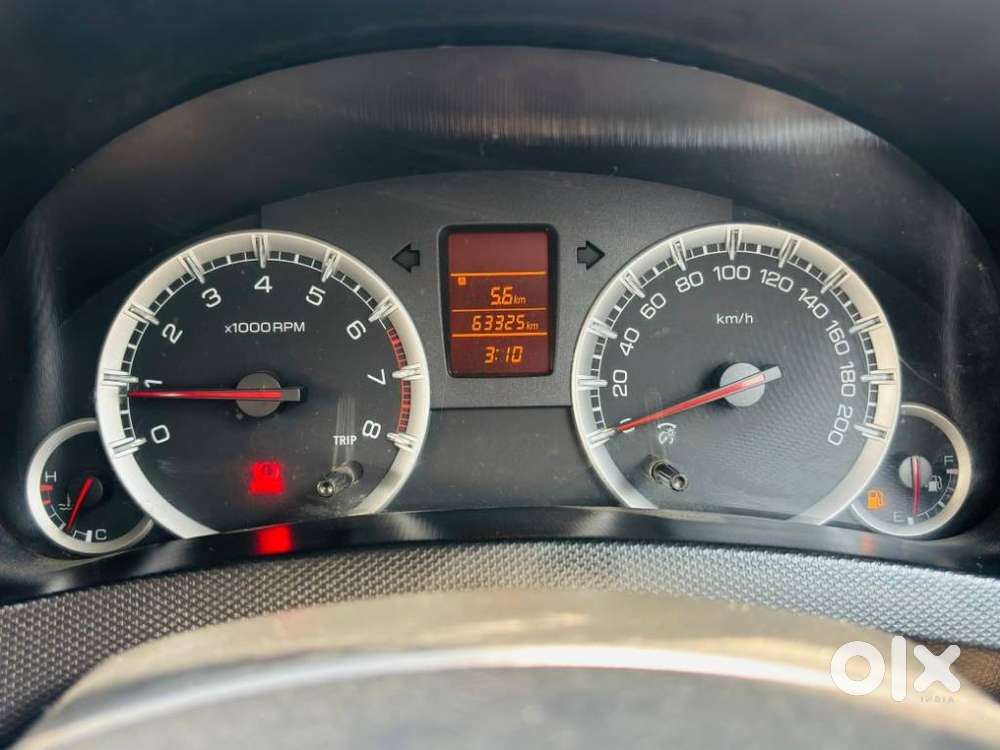 Maruti Suzuki Swift 2011-2014 Vxi, 2012, Petrol