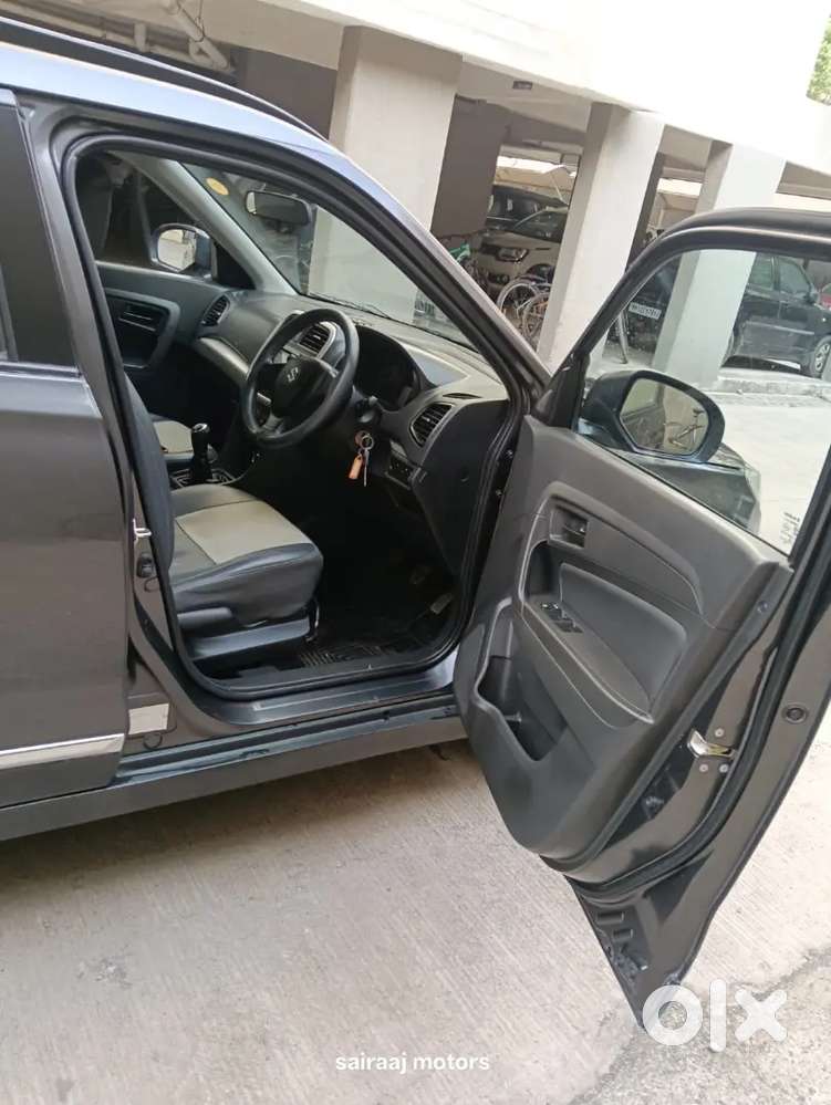 Maruti Suzuki Brezza 2018- Dealer Service Maintained & Low Km Running