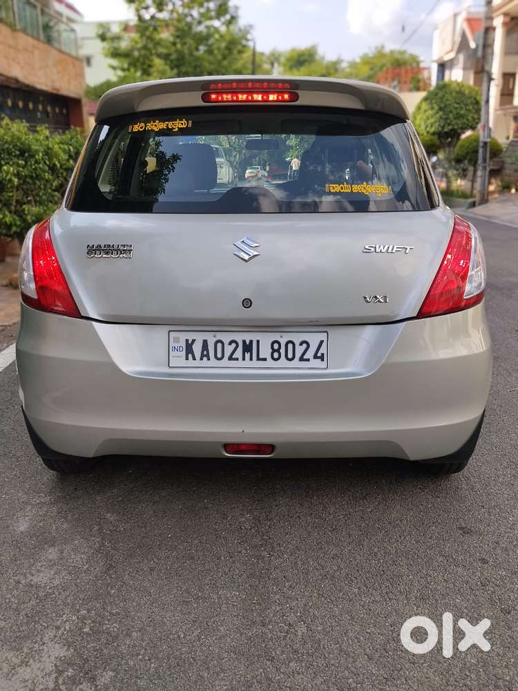Maruti Suzuki Swift Vxi Optional, 2016, Petrol