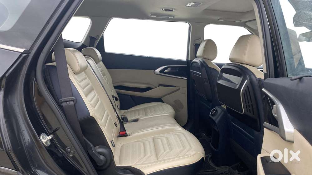 Kia Carens 1.5 Luxury Plus Diesel At 7 Str, 2023, Diesel