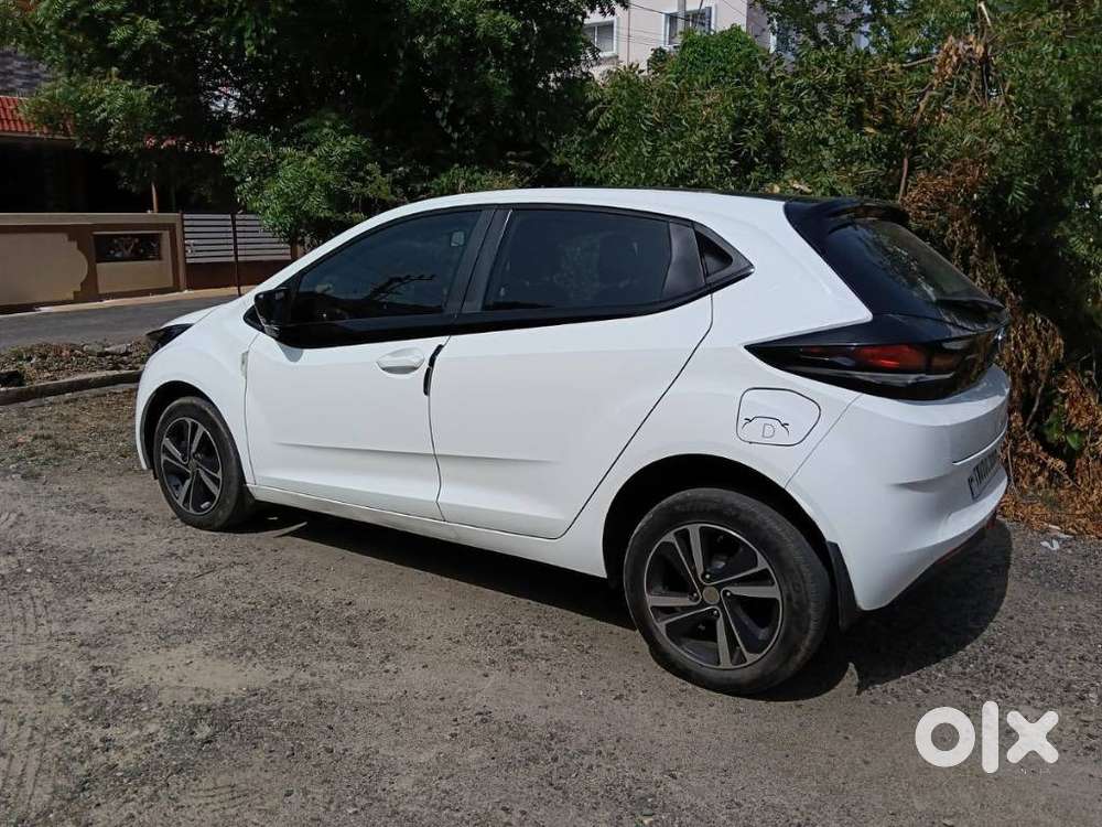 Tata Altroz 1.2 Xm Plus, 2023, Petrol