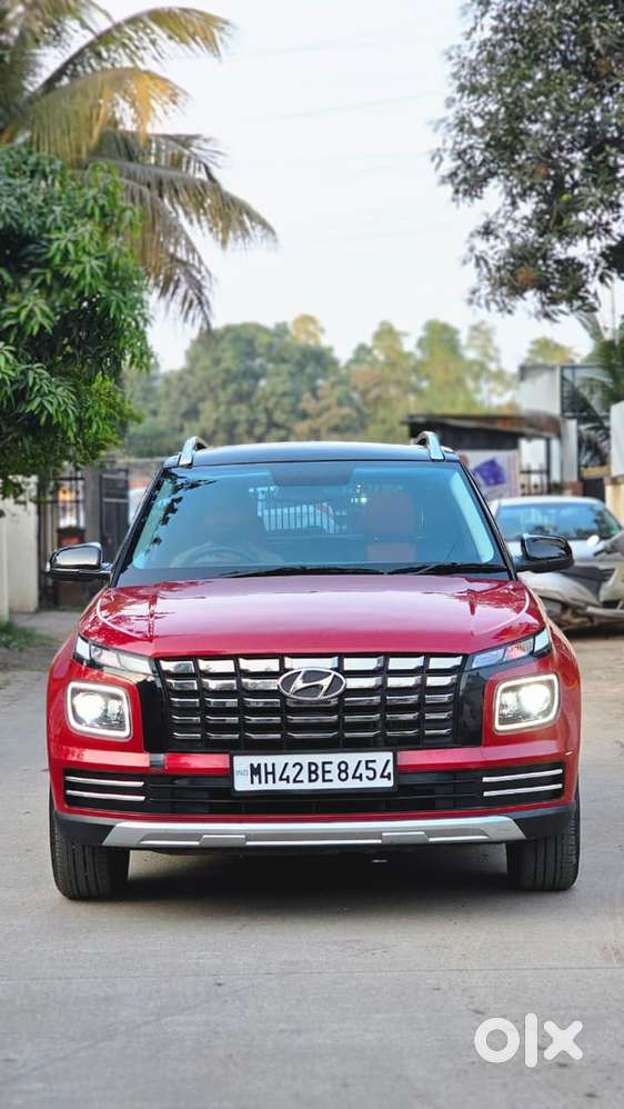 Hyundai Venue 2022 Diesel Well Maintained