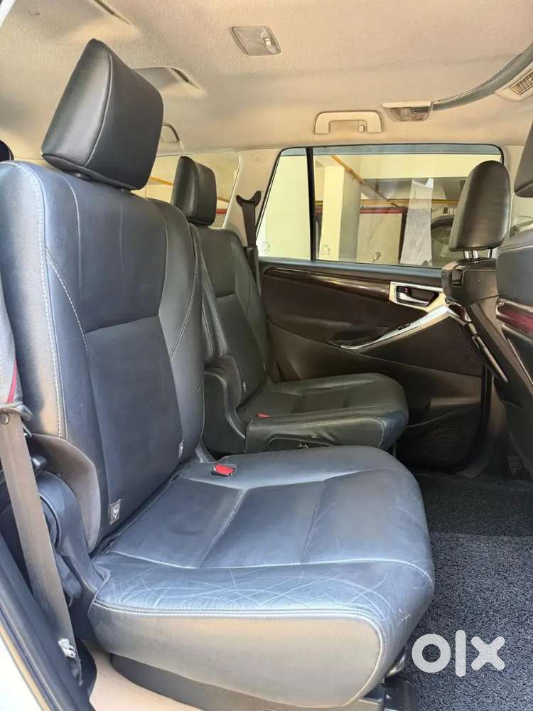 Toyota Innova Crysta 7 Str 2016 Diesel Manual