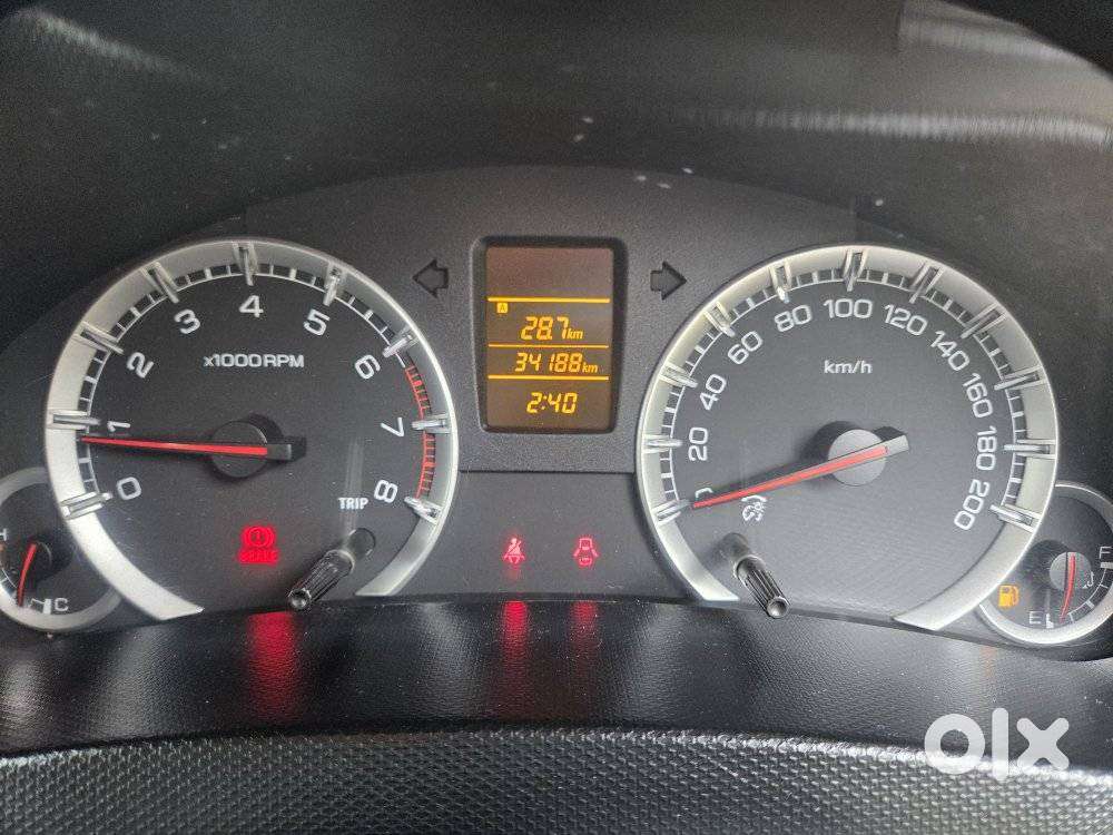 Maruti Suzuki Swift Vxi + Manual, 2012, Petrol