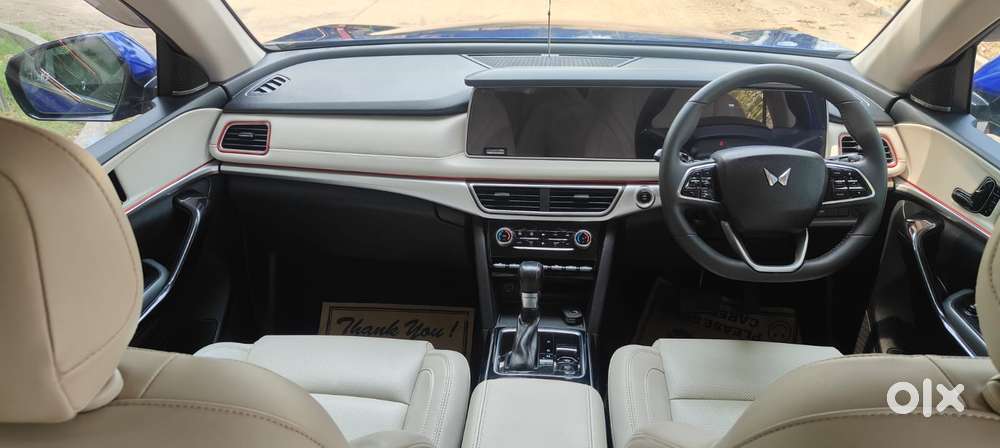 Mahindra Xuv700 2.2 Ax 7 Diesel At Str, 2022, Diesel