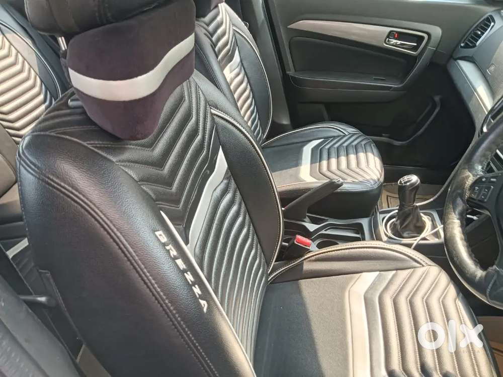 Maruti Suzuki Brezza 2020 Diesel 103000 Km Driven  Showroom Track