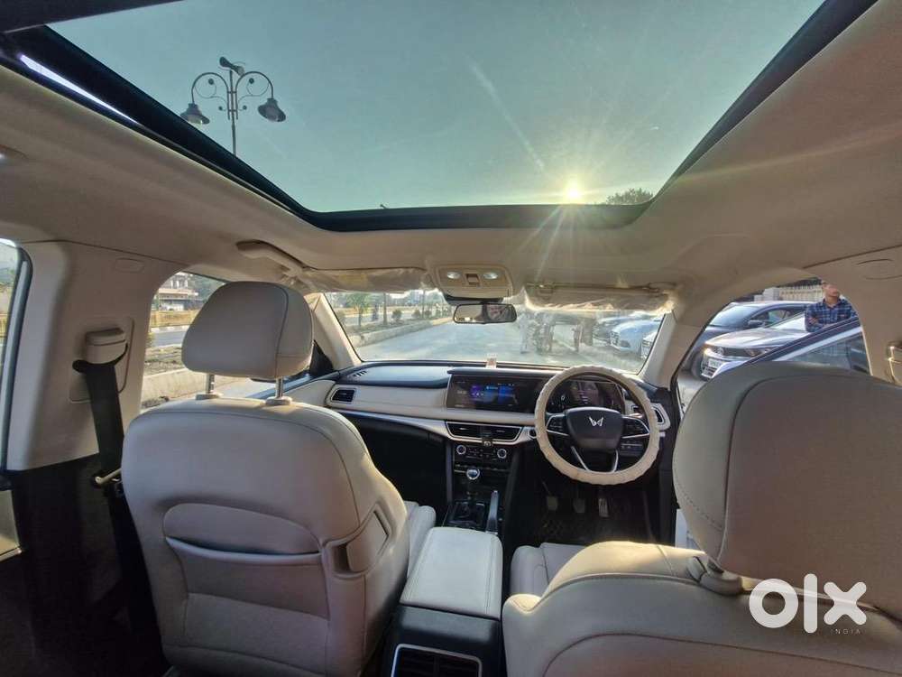 Mahindra Xuv700 2022 Petrol Good Condition