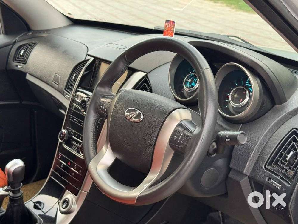 Mahindra Xuv500 Xclusive (driver Power Seat), 2019, Diesel