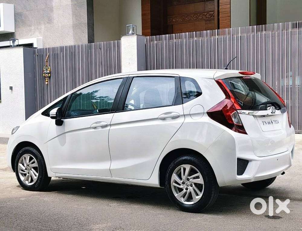 Honda Jazz V Automatic, 2016, Petrol