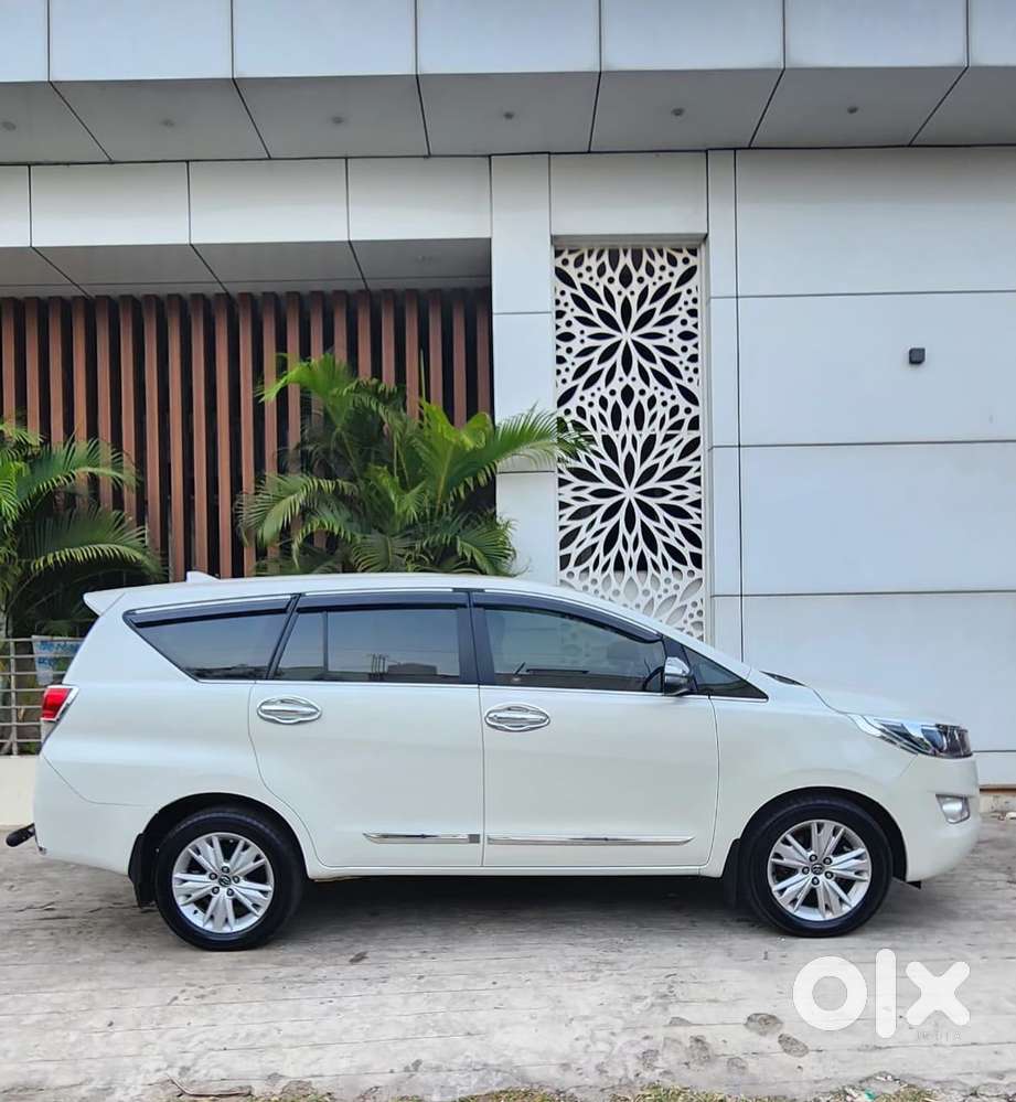 Toyota Innova Crysta [2020-ongoing] 2.4 Zx 7 Str, 2020, Diesel