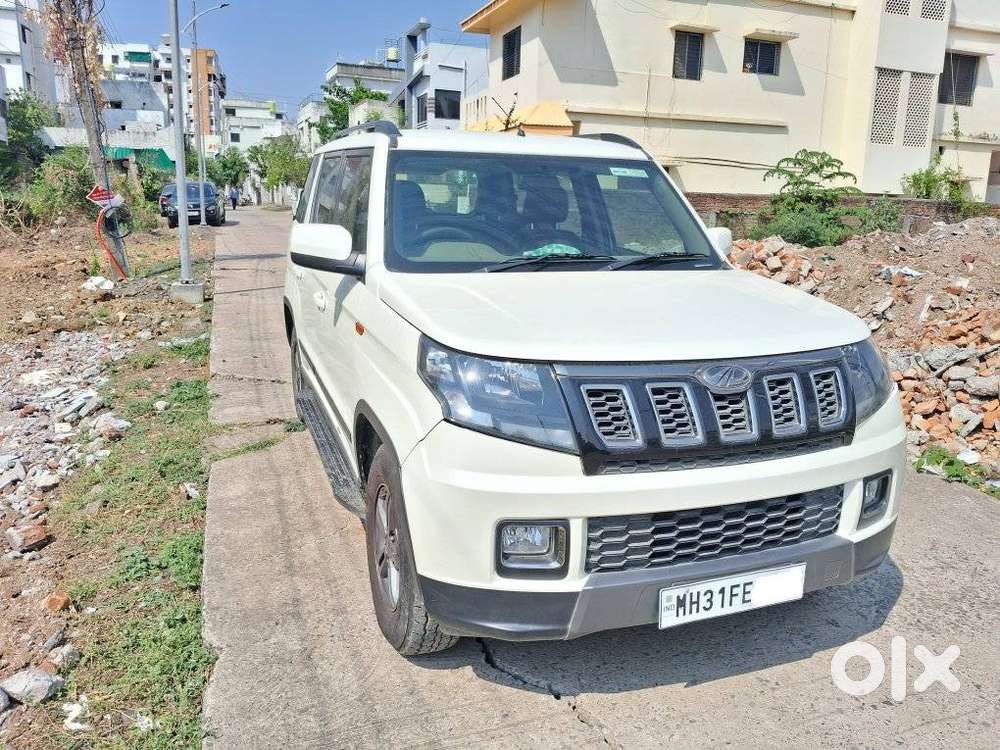 Mahindra Tuv 300 T10, 2019