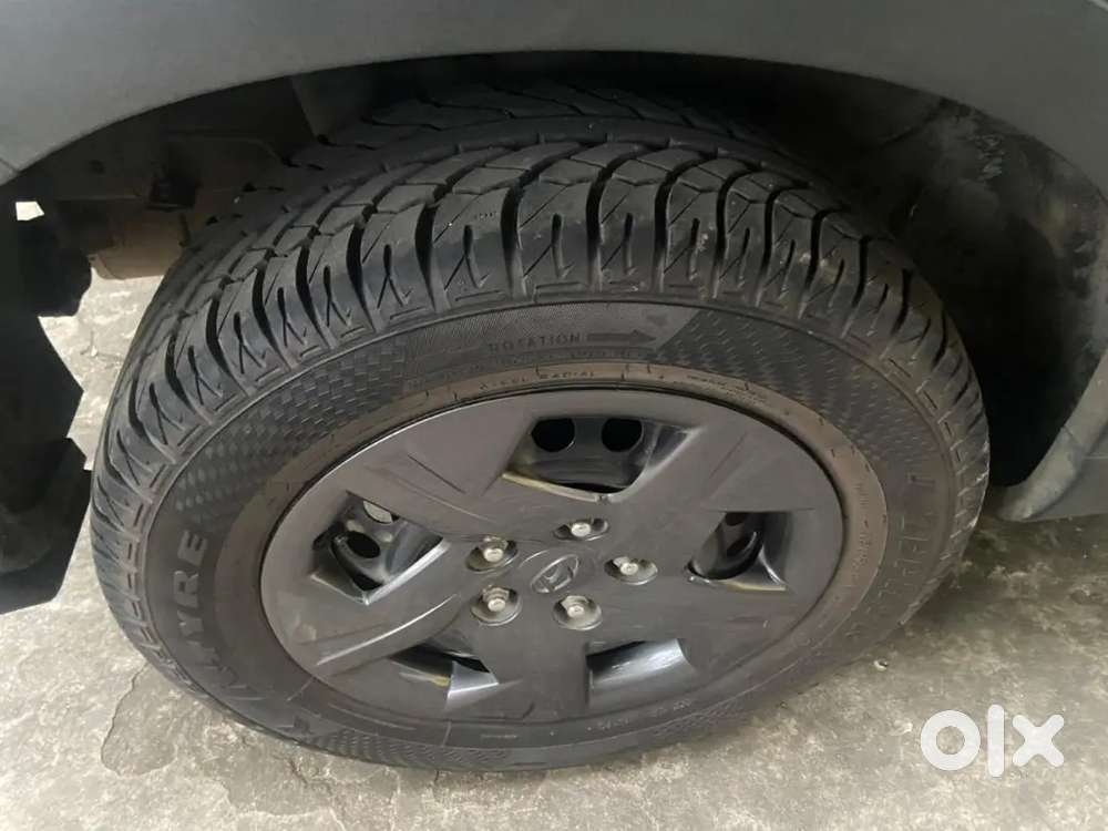 Hyundai Venue 2023 Petrol 72345 Km Driven