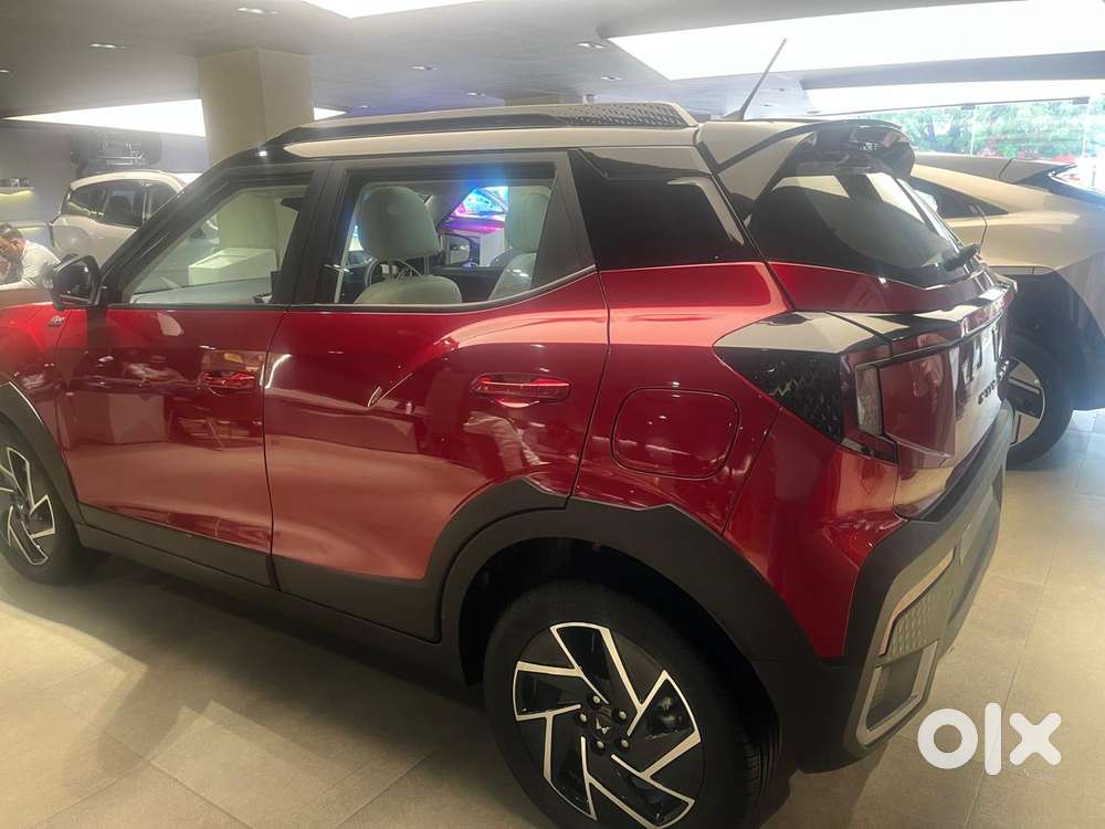 Mahindra Xuv 3xo Ax7l 1.2 Petrol At (pg), 2024, Petrol