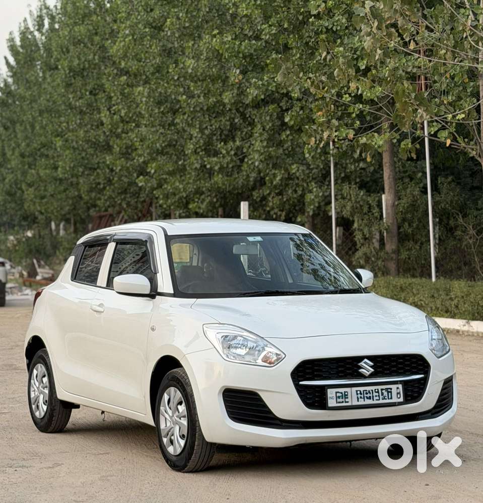 Maruti Suzuki Swift Lxi Option, 2022, Petrol
