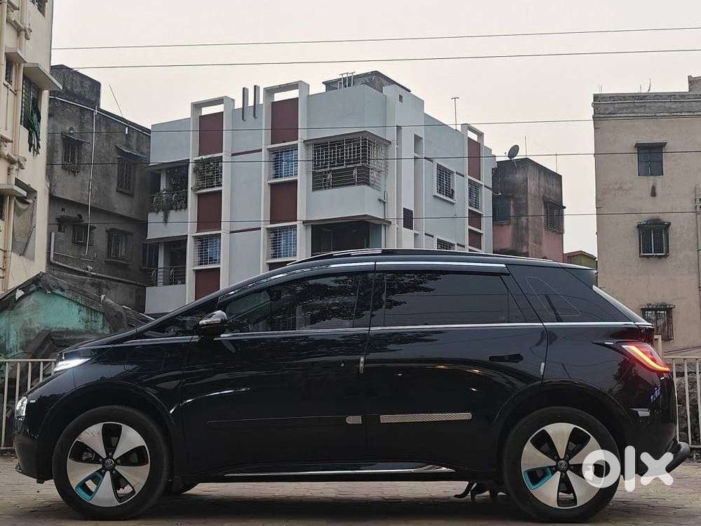 Mg Windsor Ev Essence, 2024, Electric
