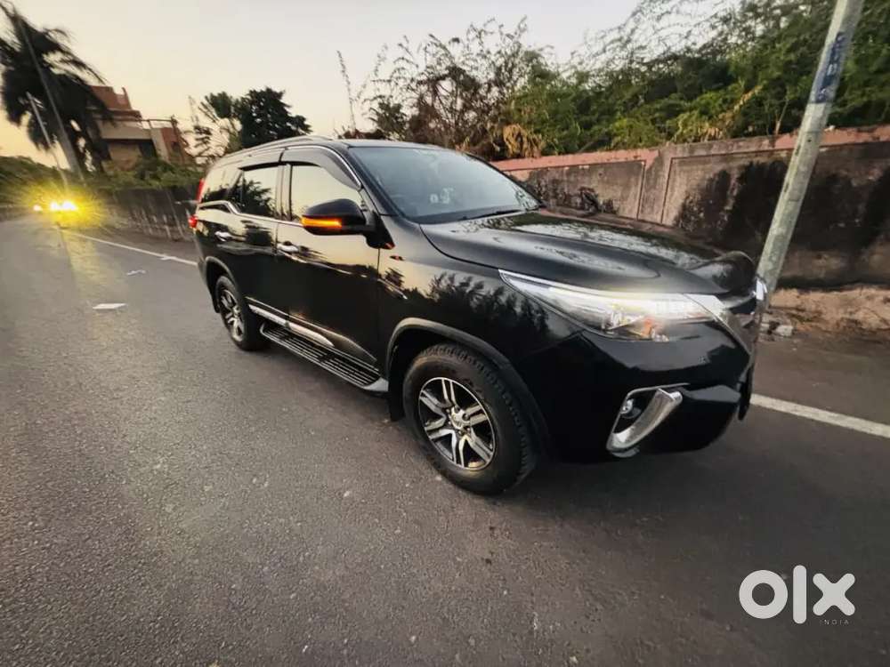 Toyota Fortuner Diesel 2019 Mt Black Lover