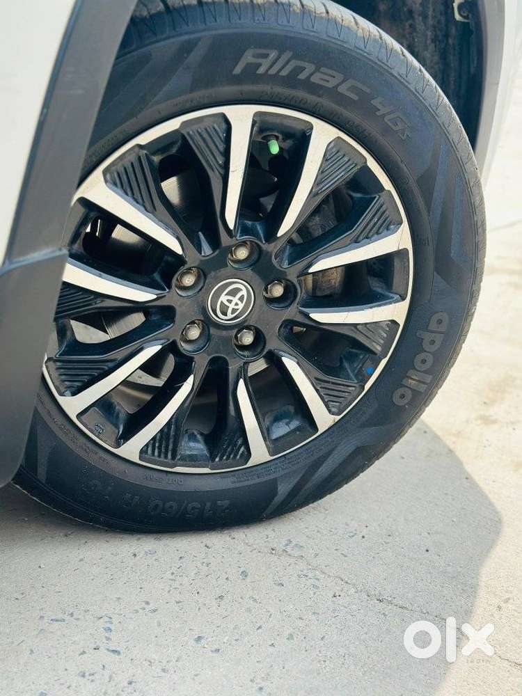 Toyota Urban Cruiser 1.5 Premium Grade At, 2022, Petrol