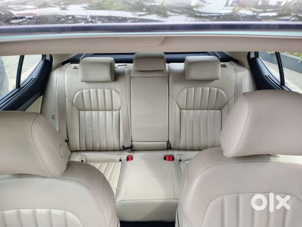 Skoda Superb [ ] 1.8 Style Tsi At, 2016, Petrol