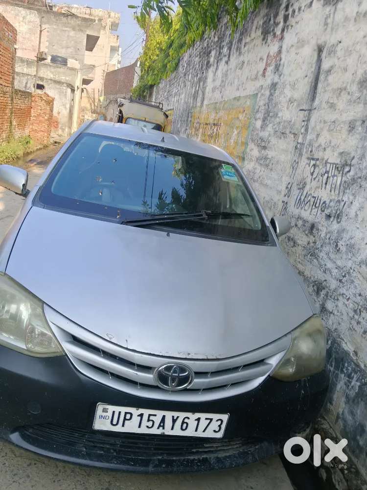 Toyota Etios Liva 2012