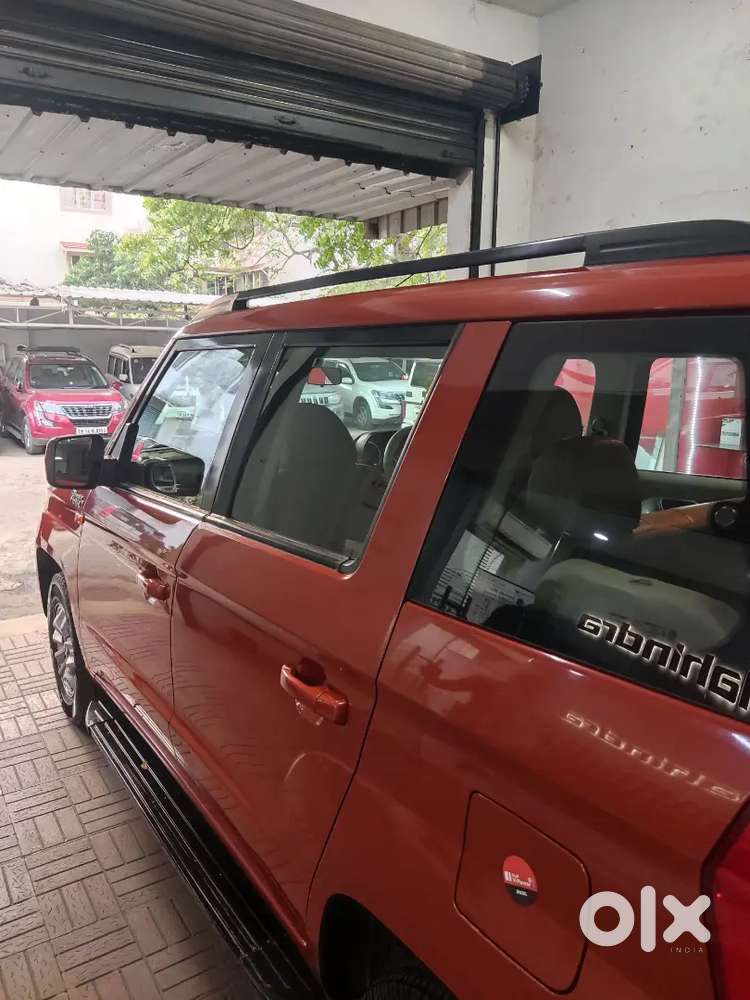 Mahindra Tuv 300