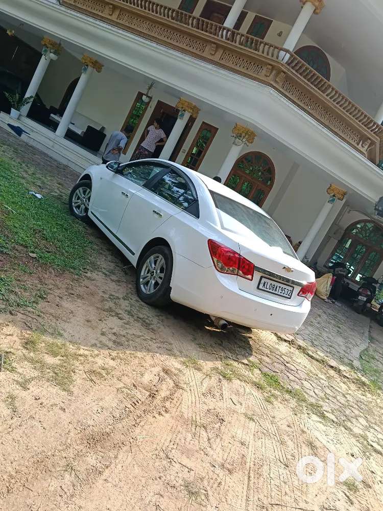 Chevrolet Cruze 2011 Diesel 127000 Km Driven