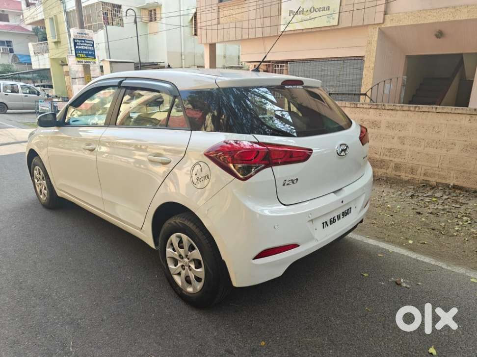 Hyundai I20 Sportz 1.2 Bs-iv, 2018, Petrol