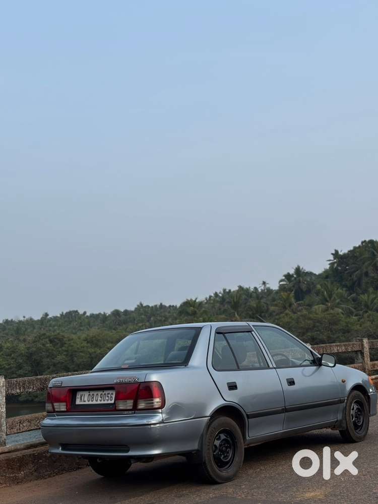 Maruti Suzuki Esteem 2000