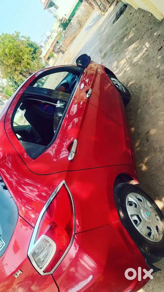 Tata Tiago 2016 Petrol 69000 Km Driven