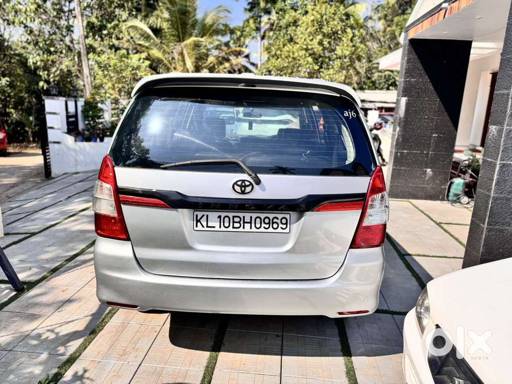Toyota Innova [2013-2016] 2.5 V Diesel 7 Str, 2014, Diesel