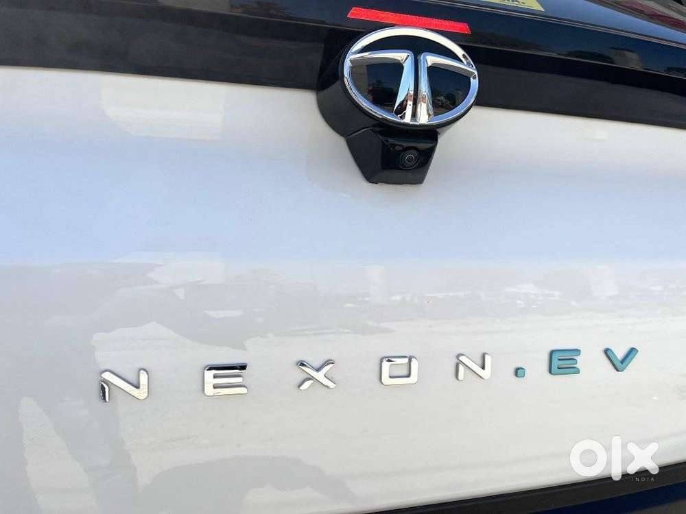 Tata Nexon Ev Empowered Plus Lr, 2024